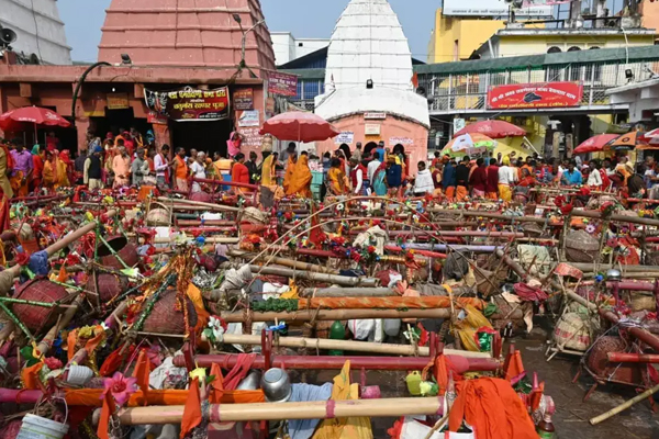 मिथिलांचल वासियों द्वारा पारंपरिक वसंत पंचमी तिलकोत्सव